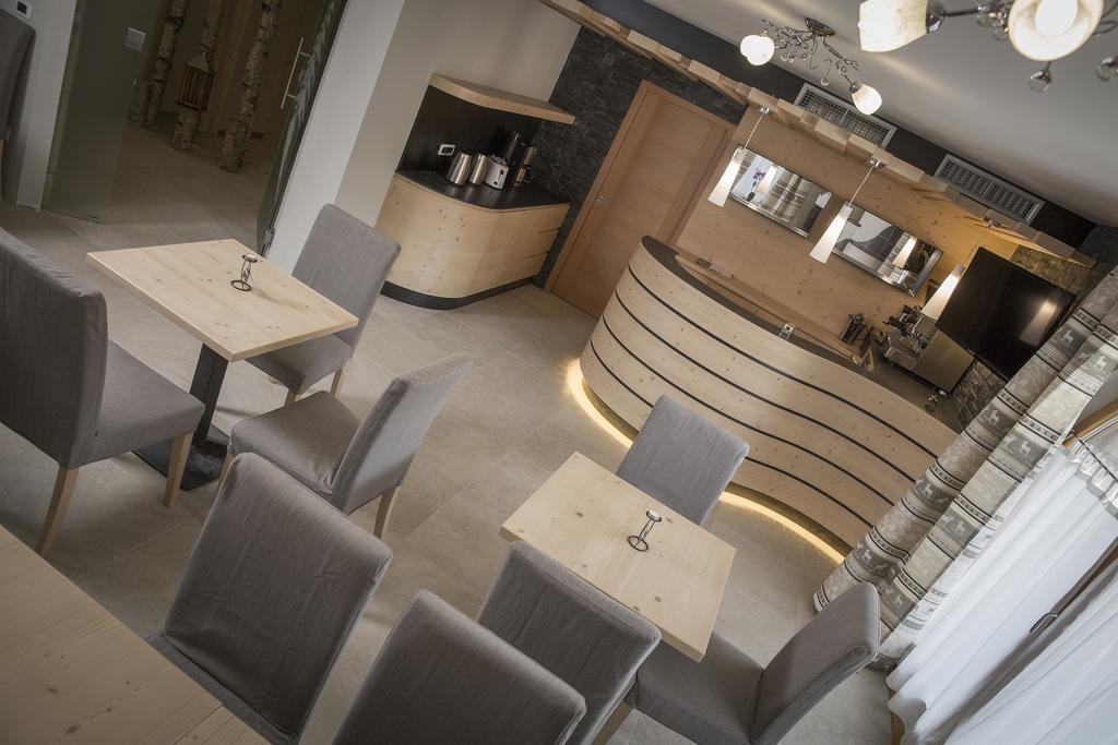 Aparthotel Dolomites Living&Relax 科美扎杜拉 外观 照片