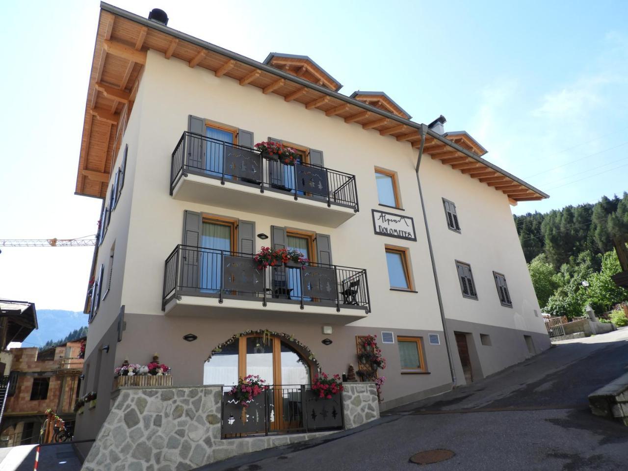 Aparthotel Dolomites Living&Relax 科美扎杜拉 外观 照片